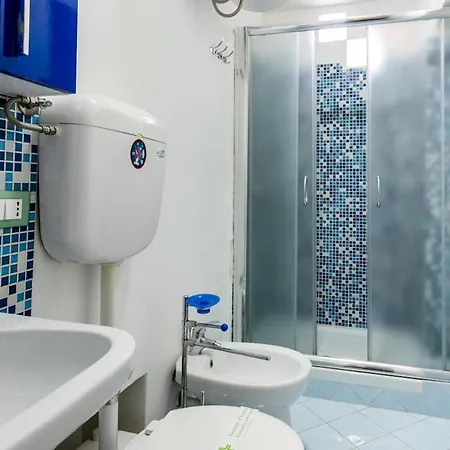 Pieds Dans L'eau Terrace, & Cactus * בורדיגרה